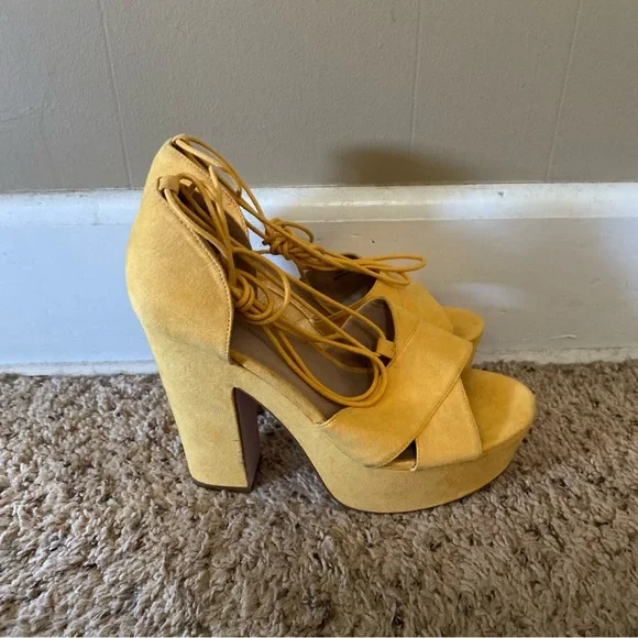 Heeled Sandals Asos Mustard Heels ASOS Design Hailee Mid-heeled